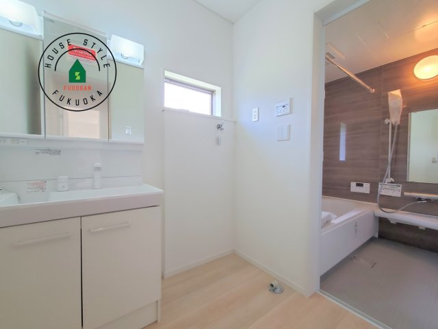 福津市西福間3丁目第7-2棟（2号棟）の内観：施工例|脱衣所、洗面所は小さなプライベートスペース。歯磨き、洗顔と毎日施す個人空間。
