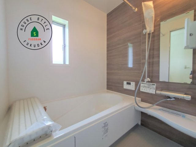 福津市西福間3丁目第7-2棟（2号棟）の内観：施工例|浴室は一日の疲れを癒す場所だから、家族みんながゆったりできる快適設計。追い炊き機能付きオートバス。安定した温度で、いつでも快適に入浴できます。