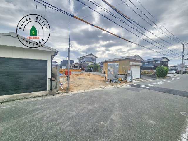 福津市西福間3丁目第7-2棟（2号棟）の前面道路含む現地写真|見学の時間などお気軽にお問い合わせ下さい。