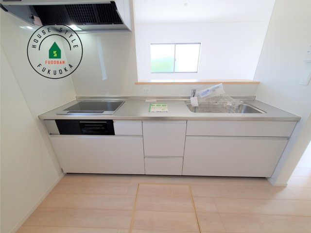 福津市西福間3丁目第7-2棟（2号棟）の内観：施工例|忙しい朝でも家族揃って食事をしたいゆとりあるダイニングスペース。