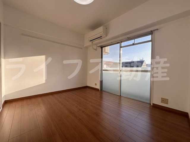 TAIHOメゾン大今里の居間・リビング