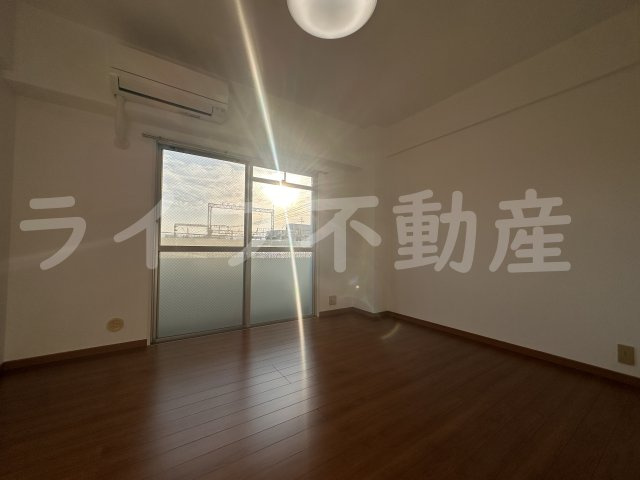 TAIHOメゾン大今里の居間・リビング