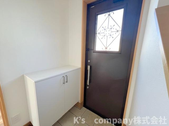 ●茅ヶ崎市高田4丁目　中古戸建の玄関|玄関周辺スペース◇