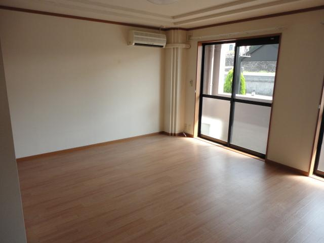 クレマチスの居間・リビング|リビング