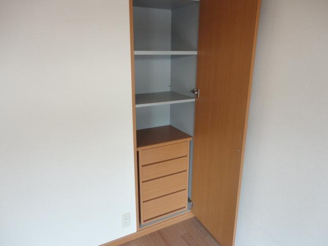 クレマチスの収納|リビング