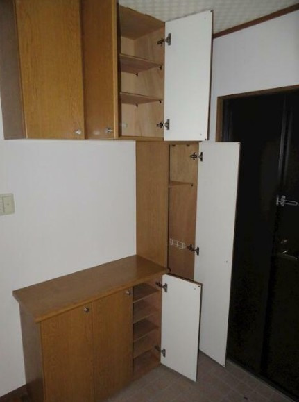 ハウスポート都立家政ビルの外観