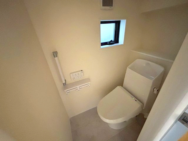 大明丘1丁目　新築戸建てのトイレ