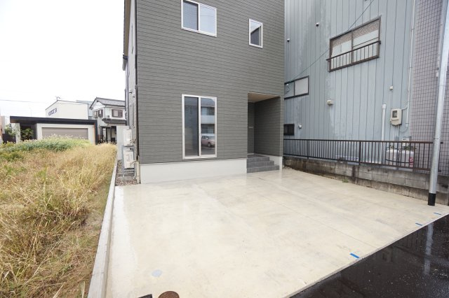 貸家　二の宮1丁目B棟の駐車場