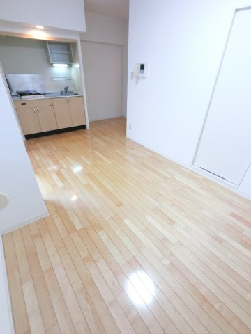 リエス千葉新宿の洋室