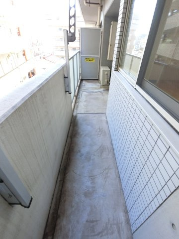 リエス千葉新宿のバルコニー