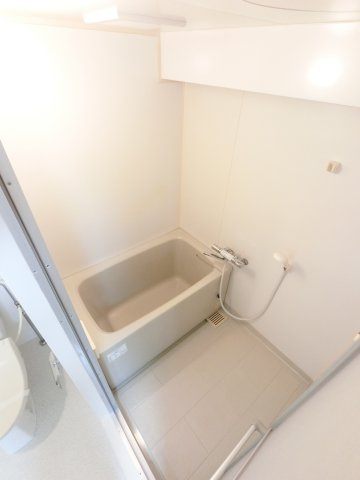 リエス千葉新宿の浴室