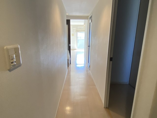 アルファステイツ神拝の内装