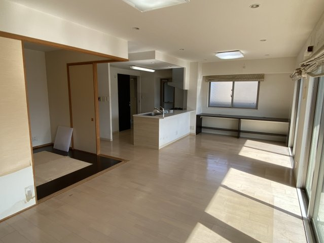 アルファステイツ神拝の居間・リビング