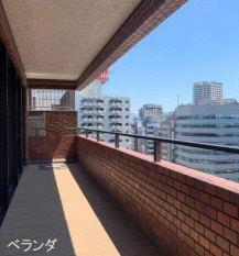 【バルコニー】 | ヒキタカ五反田ビル | 開放的で明るい空間を演出してくれるバルコニーです