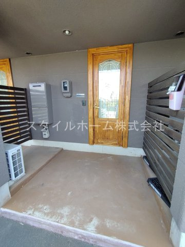 セザンヌ牟呂のエントランス