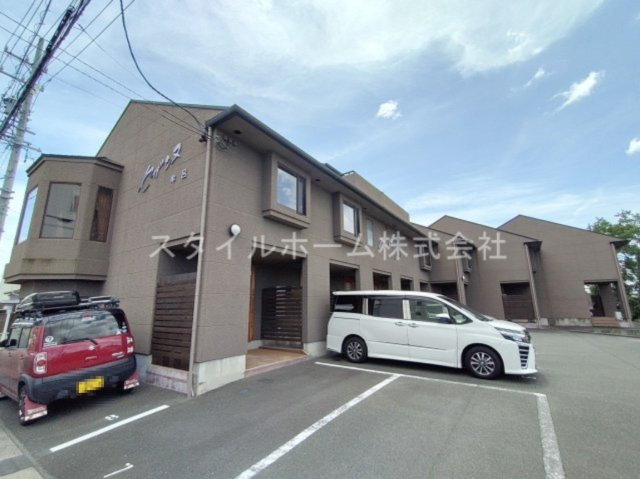 セザンヌ牟呂の外観