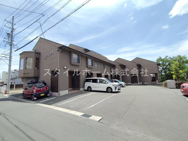 セザンヌ牟呂の駐車場