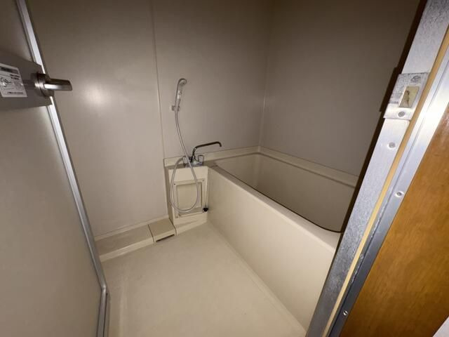 フローラルコートⅡの浴室