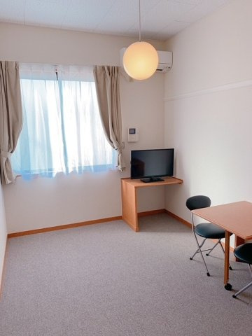 レオパレスアクティⅡの居間・リビング