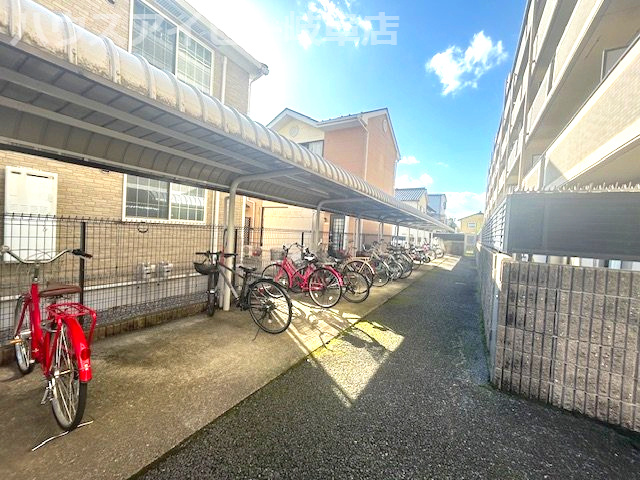 【駐輪場】の画像
