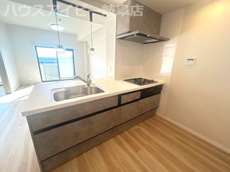 【キッチン】 | ネオステージ野一色4階部分！素敵にリフォーム完成です♪マックスバリューまで徒歩3分！ | ネオステージ野一色4階部分！素敵にリフォーム完成です♪マックスバリューまで徒歩3分！