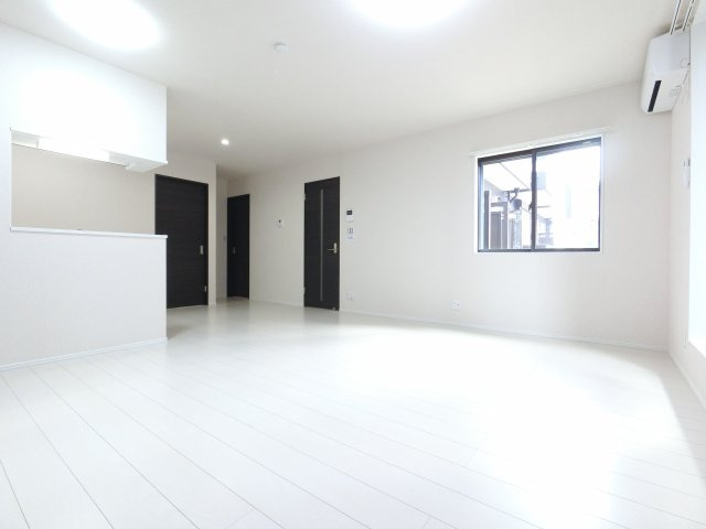 【居間・リビング】