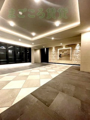 【エントランス】 | ファステート難波グランプリ