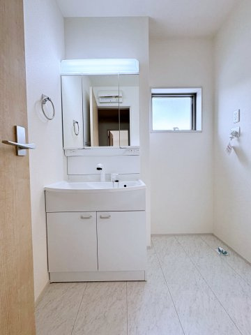 新築戸建・新築建売　福島市笹谷字塗谷地【長期優良住宅】笹谷小・信陵中の独立洗面台