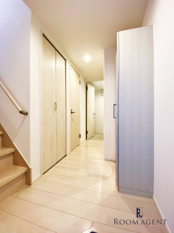 ハーモニーテラス上石川町Ⅱの玄関