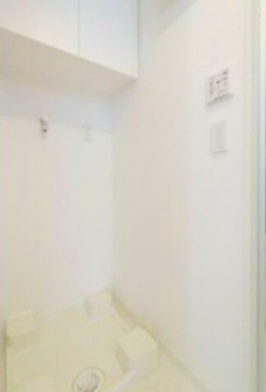 CHARMANT　GRANDIRの設備|洗濯機置き場