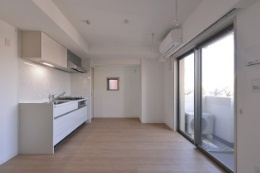 CHARMANT　GRANDIRの居間・リビング|LDK8.3帖