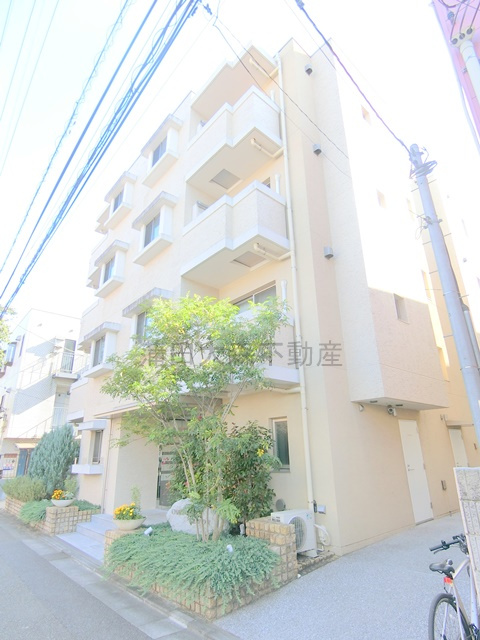 CHARMANT　GRANDIRの外観