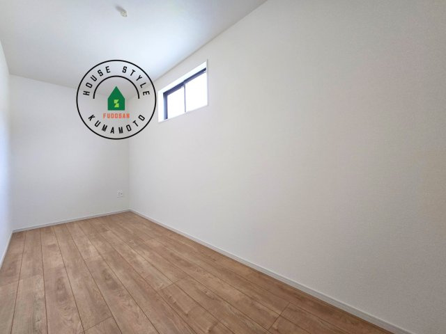 熊本市北区楠1丁目第3₋2棟(2号棟)の子供部屋|穏やかな光が差し込む室内には、穏やかな時間が流れます。