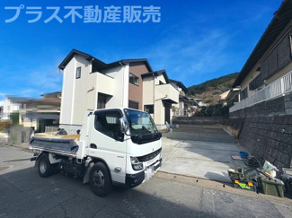 【外観】 | 現地写真。プラス不動産販売なら、現場の全ての棟をまとめてご見学頂けます。