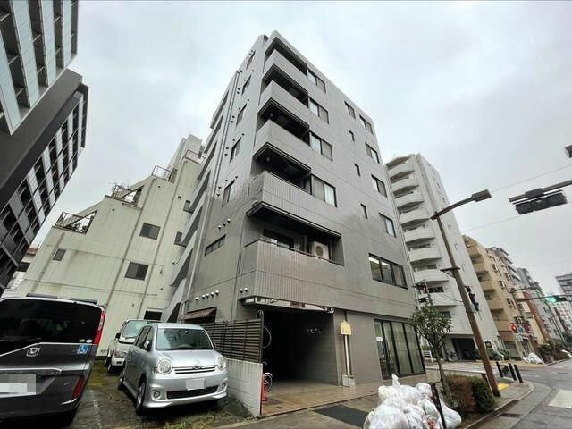 サカキビルの外観