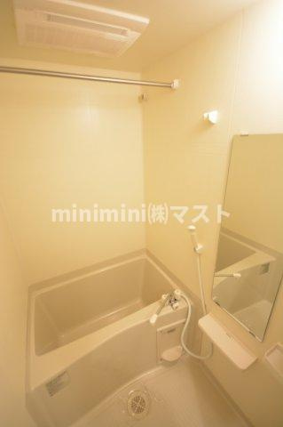 プレサンス難波セレクトの浴室