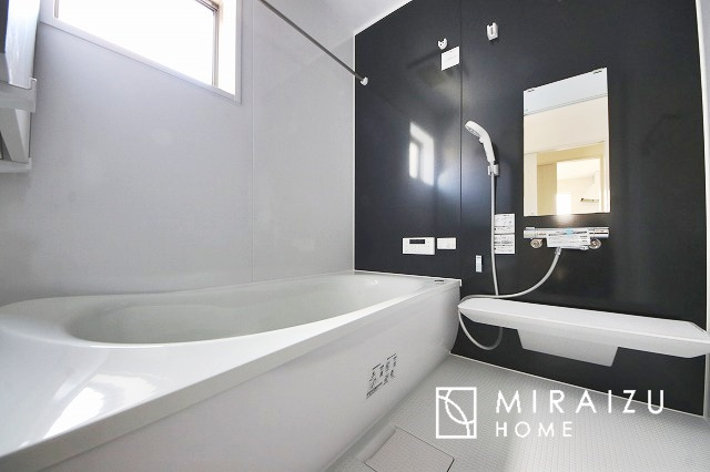 【外観】 | 贅沢な暮らしにぴったり設備が魅力♪家事導線の良い水回りで毎日綺麗家事もラクラク♪早朝、夜間問わず現地見学＆周辺環境ご案内致します♪