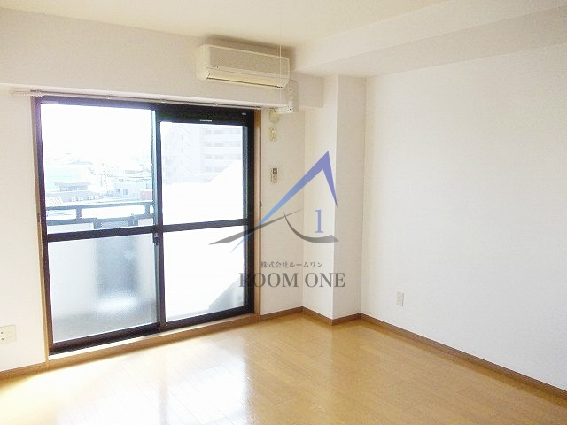 アルト・プエンテ平井の居間・リビング|洋室のお部屋です。