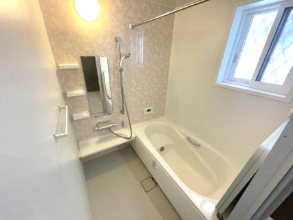 高島市安曇川町青柳中古戸建の浴室