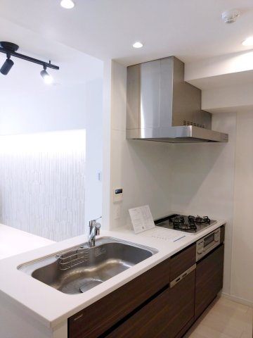 ラ・アトレレジデンス新百合ヶ丘のキッチン|キッチンでお料理をお楽しみください