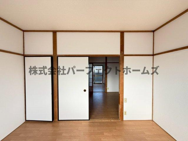 緑町マンションの洋室|コンパクトで使いやすい洋室です
