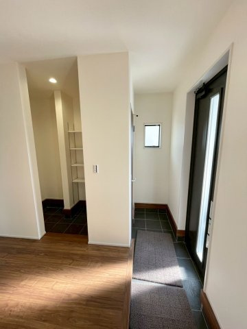 【玄関】 | 富岡市七日市第12