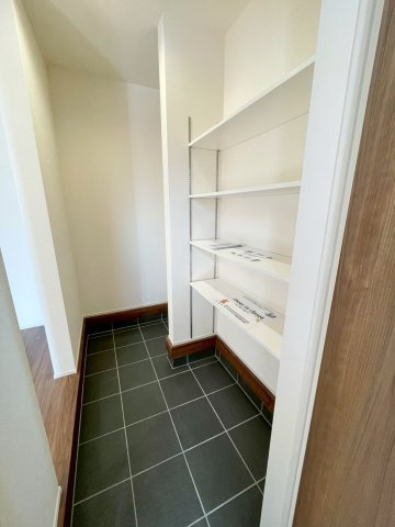 【玄関】 | 富岡市七日市第12