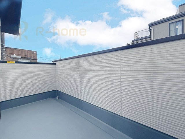 取手市井野9期　新築戸建て　1号棟のバルコニー|お布団やラグなどの大きな物も干しやすい広々としたバルコニー！