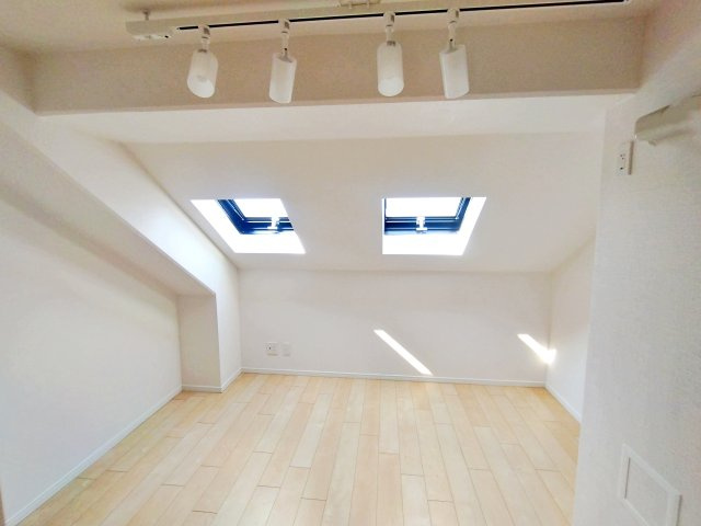 プランドール宿河原の洋室|使い勝手のいい洋室です