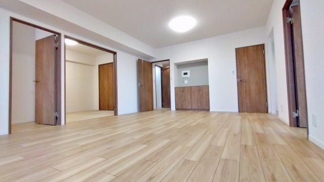 クレッセントユーパリノスの丘パームヒルズ 