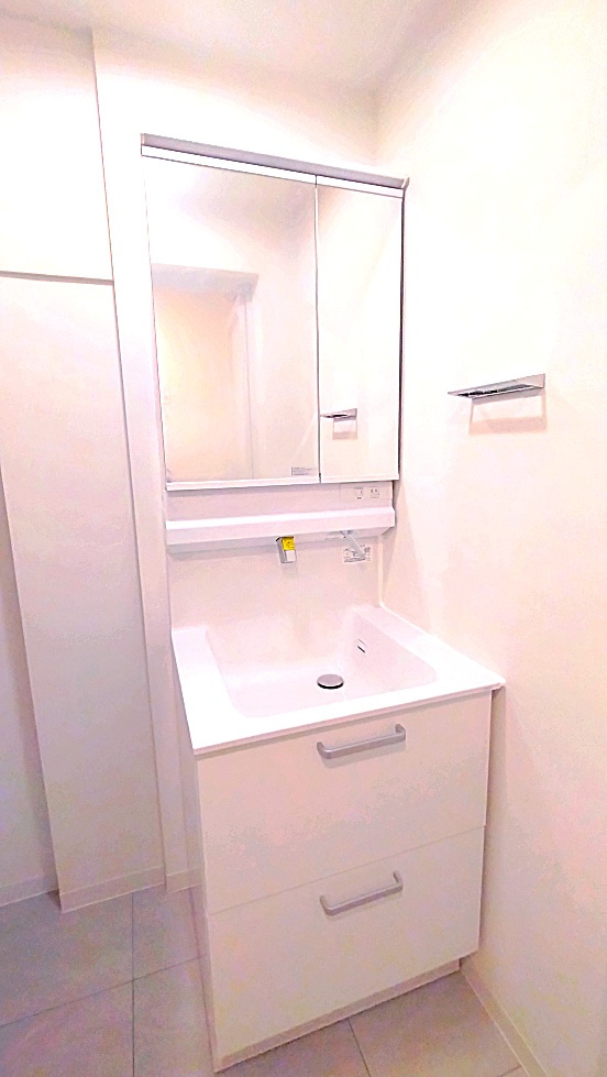 金沢八景マンションの独立洗面台|使いやすい独立洗面台です