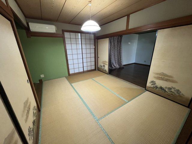 竹原町戸建ての和室
