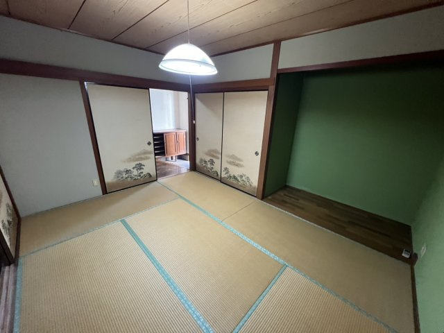 竹原町戸建ての和室