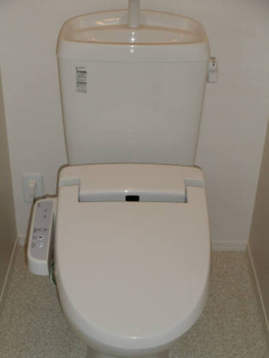 グレイス鷺沼台Bのトイレ|温水洗浄暖房便座